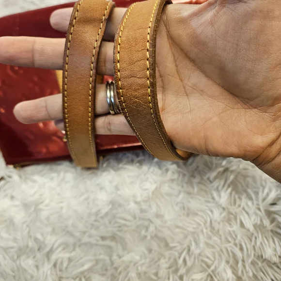 Elegant Red Designer Handbag - Picture 10 of 15